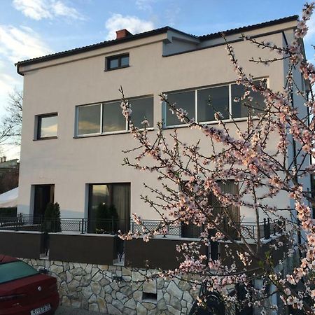Apartment Ruzmarin Porat Exterior photo